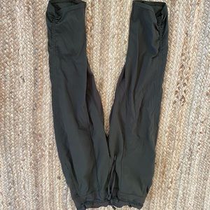 LULULEMON olive green capris